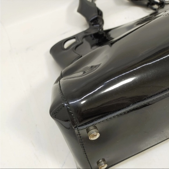 Cartier Elegant Black Women's Handbag - Picture 3 of 6